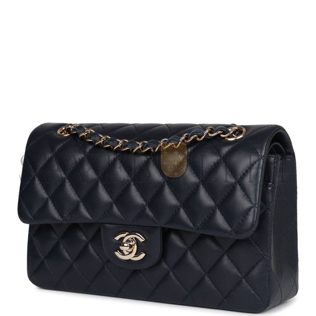 CHANEL SMALL CLASSIC DOUBLE FLAP NAVY LAMBSKIN LIGHT GOLD HARDWARE (23*13*6cm)